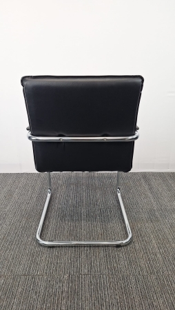 Luxe lederen bezoekersstoel GDB (2e hands)