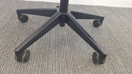 Ergonomische bureaustoel Interstuhl Every
