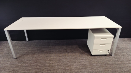 Bureau Nurus 2400 x 900 met ladenblok