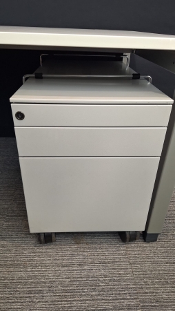 Bureau Steelcase 1800 x 900 met ladenblok