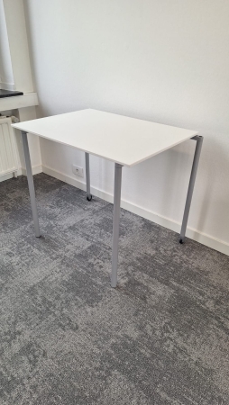 Koppelbare kantoortafels BENE (2e hands)