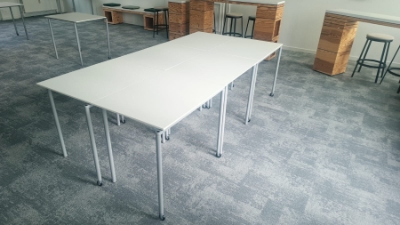 Koppelbare kantoortafels BENE (2e hands)