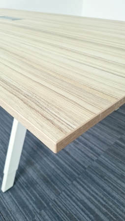 Design vergadertafel Bene 2400 x 1200