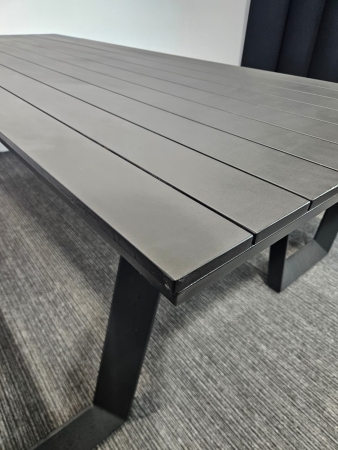 Eettafel met banken - kantine buitenset
