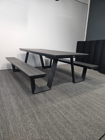 Eettafel met banken - kantine buitenset