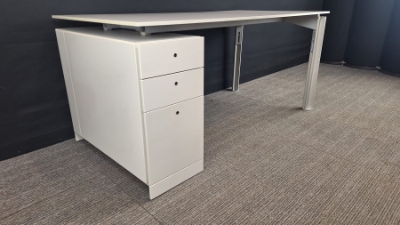 Design bureau BULO H2O 1600 x 800 met ladenblok