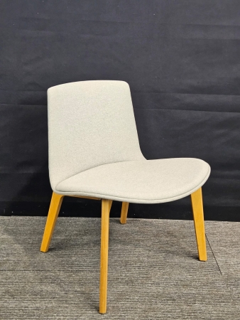 Design ontvangst fauteuille ENEA Lottus 4L Wood