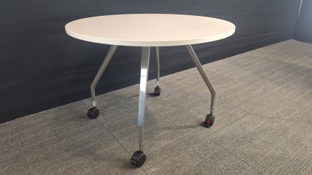 Vergadertafel Vitra Ad Hoc