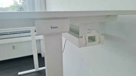 Elektrisch zit/sta bureau BENE