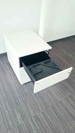 Elektrisch zit/sta bureau BENE