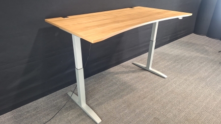 Elektrisch zit/sta bureau Ceka