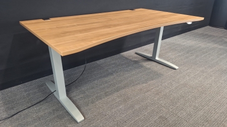Elektrisch zit/sta bureau Ceka