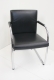 Bezoekersstoel Vitra Vitrasoft Visavis in zwart leder